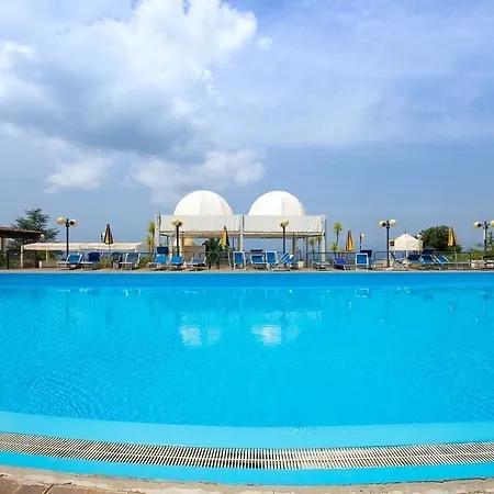 Le Terrazze アパートホテル 3*