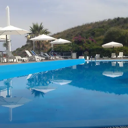 Le Terrazze アパートホテル 3*